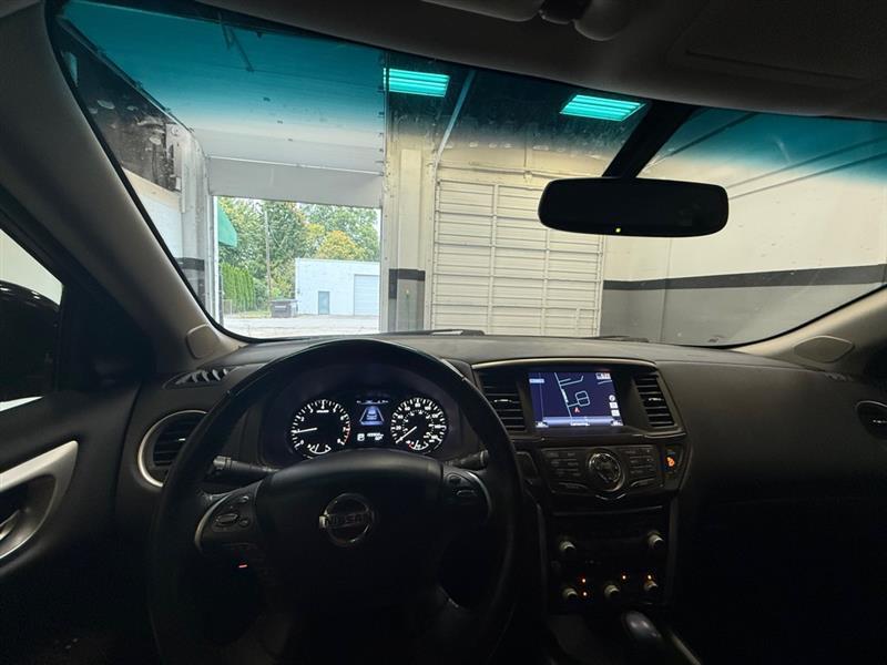 Nissan Pathfinder SL 4WD 2015