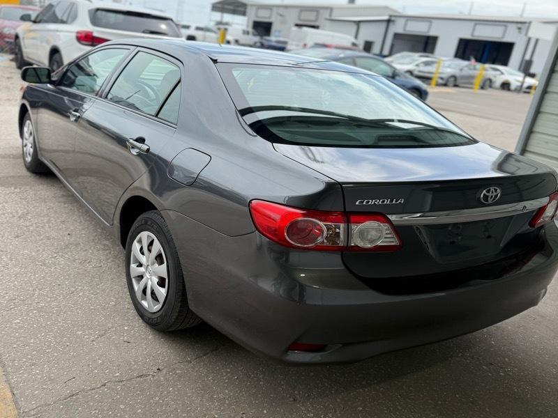 Toyota Corolla 4dr Sdn Auto L (Natl) 2013