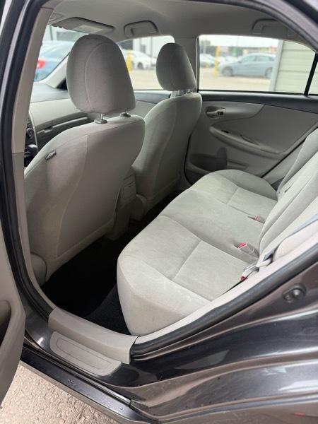Toyota Corolla 4dr Sdn Auto L (Natl) 2013