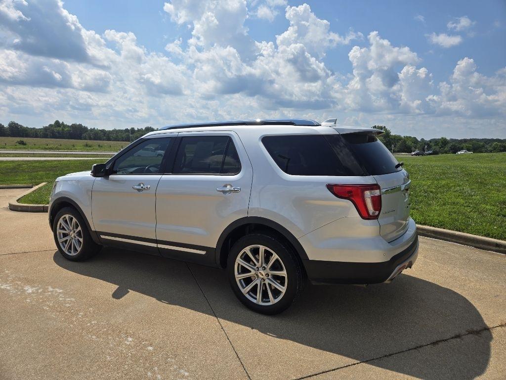 Ford Explorer Limited FWD 2017
