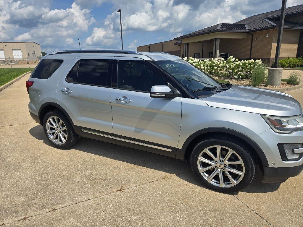 Ford Explorer Limited FWD 2017
