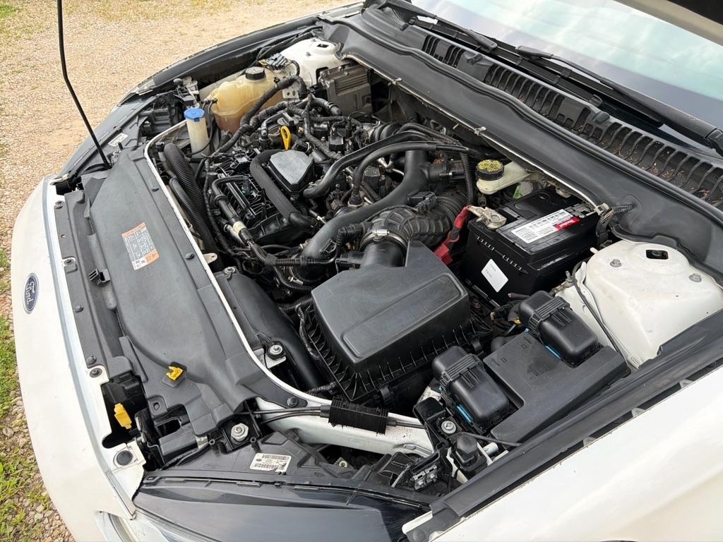 Ford Fusion SE 2015