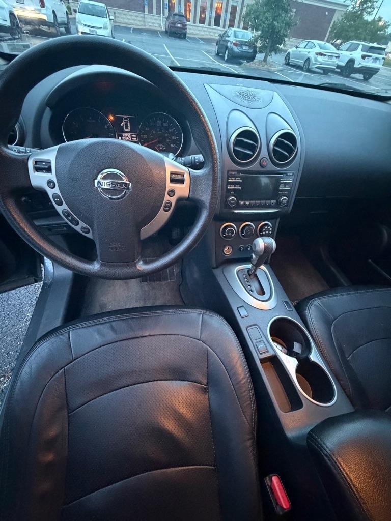 Nissan Rogue S AWD 2012