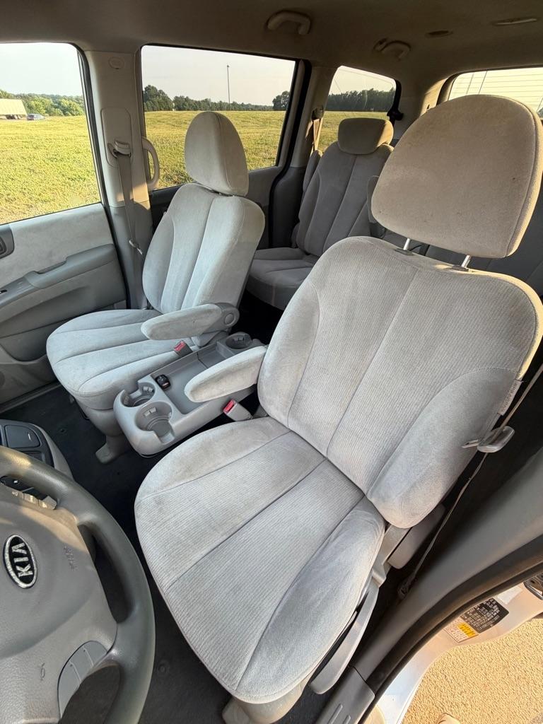 Kia Sedona LX LWB 2008