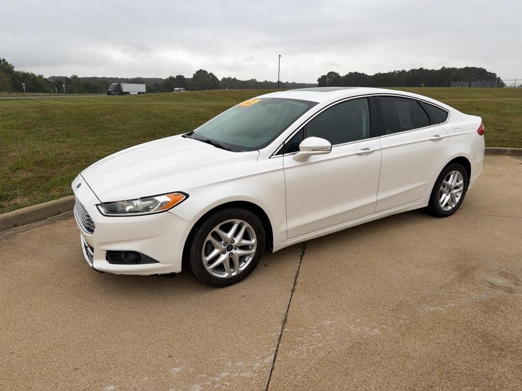Ford Fusion SE 2013