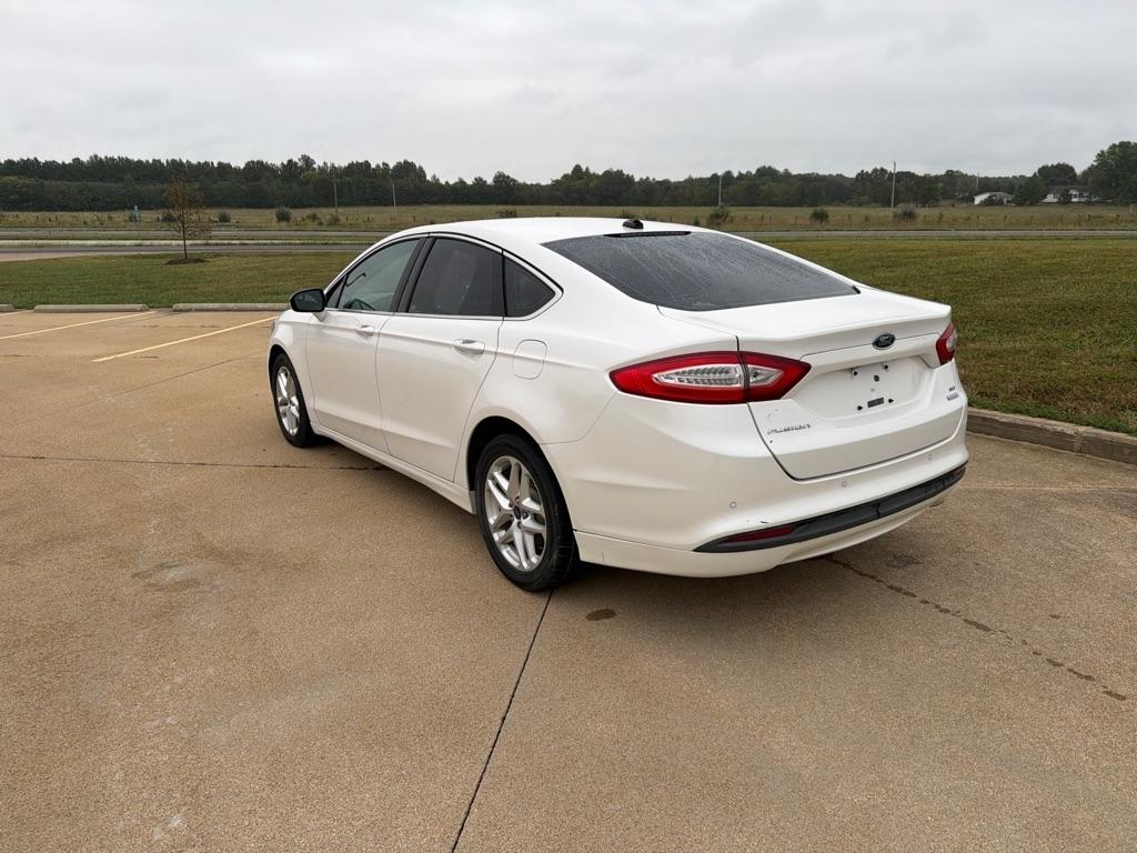 Ford Fusion SE 2013