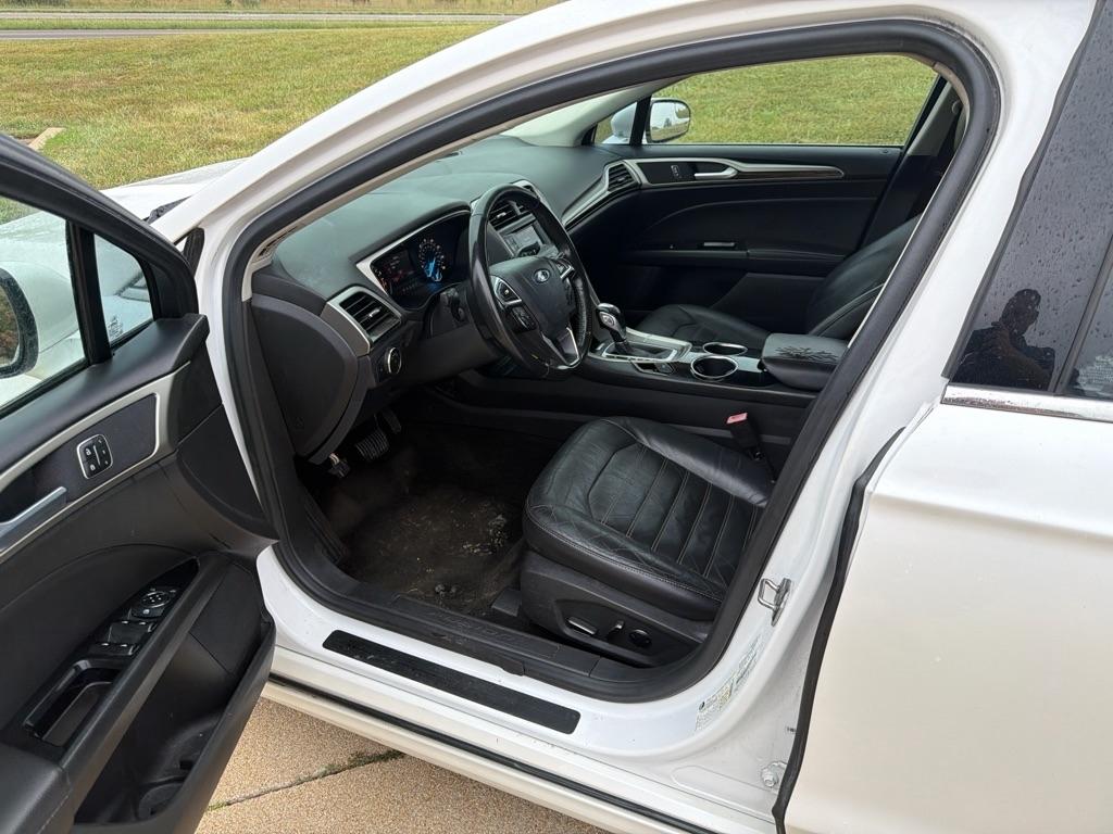 Ford Fusion SE 2013