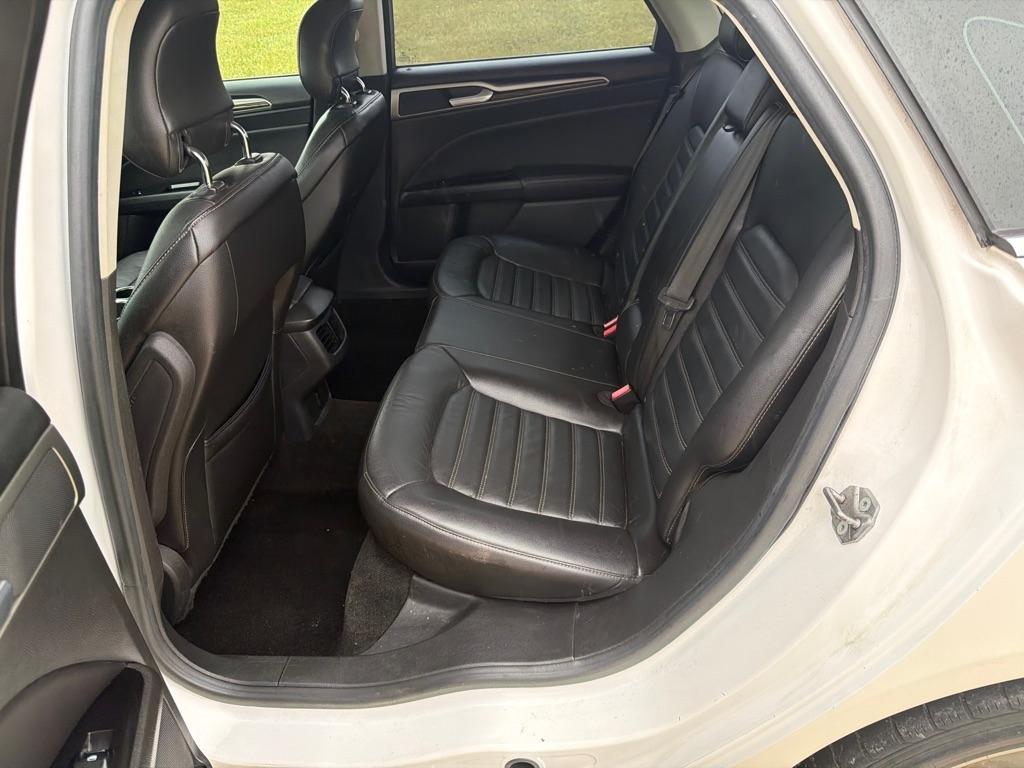 Ford Fusion SE 2013