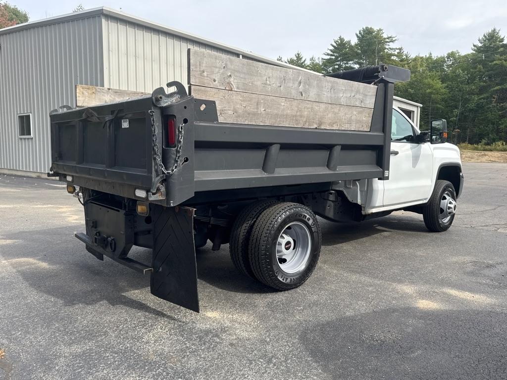 GMC Sierra 3500HD Base Long Box 4WD 2017