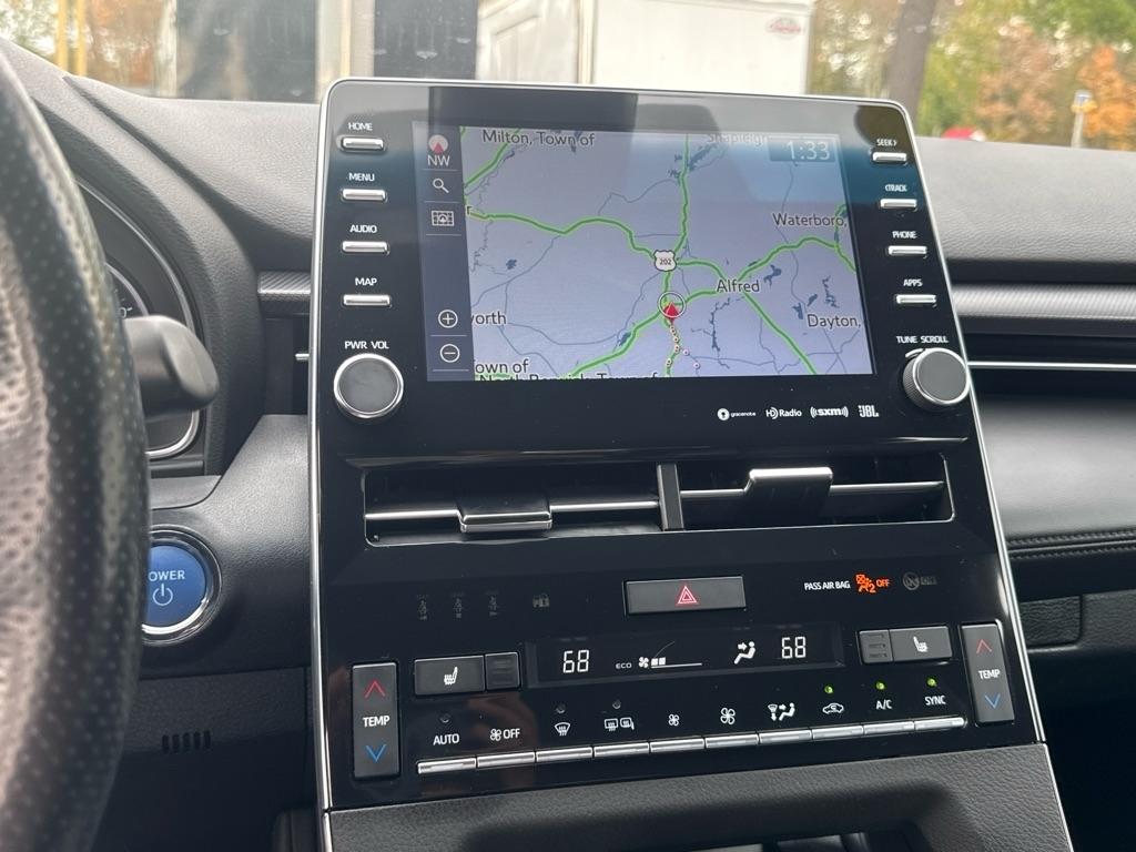 Toyota Avalon Hybrid XSE 2022