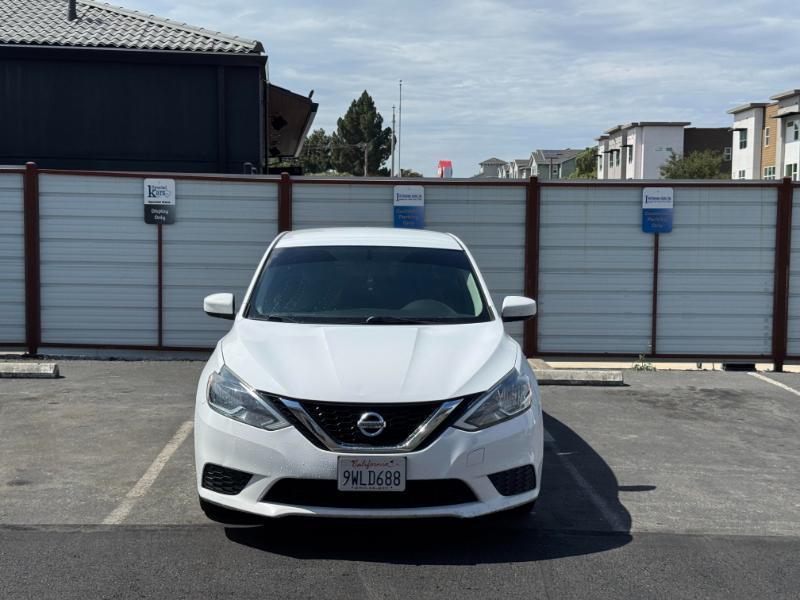 Nissan Sentra S 6MT 2017