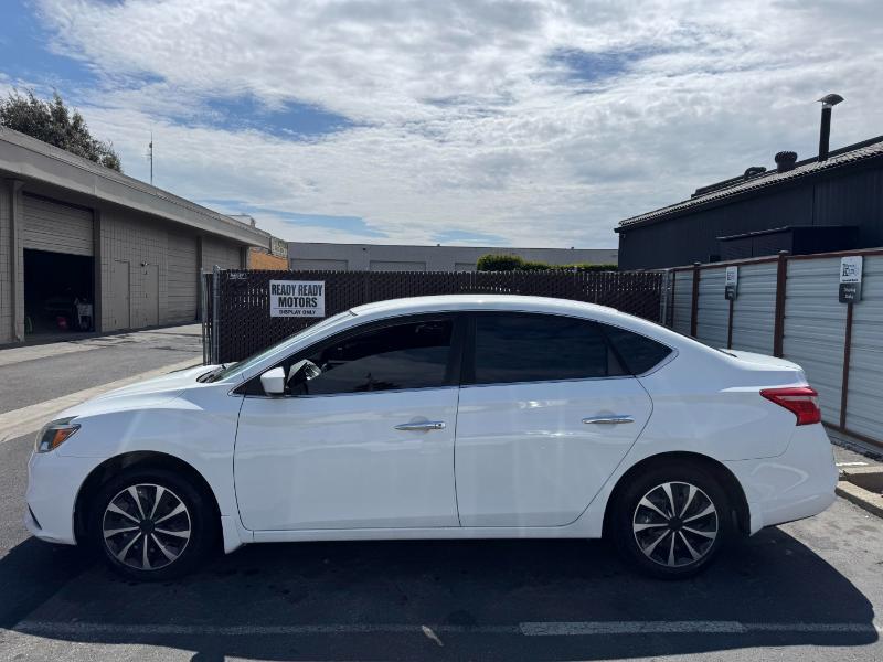 Nissan Sentra S 6MT 2017