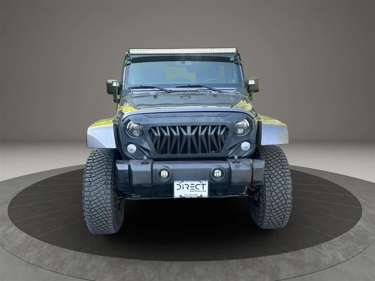 Jeep Wrangler Unlimited Sahara 4WD 2014