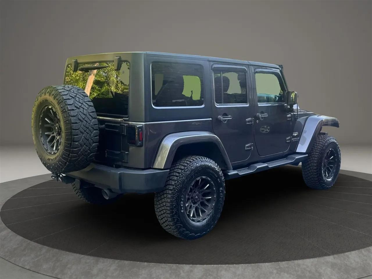 Jeep Wrangler Unlimited Sahara 4WD 2014