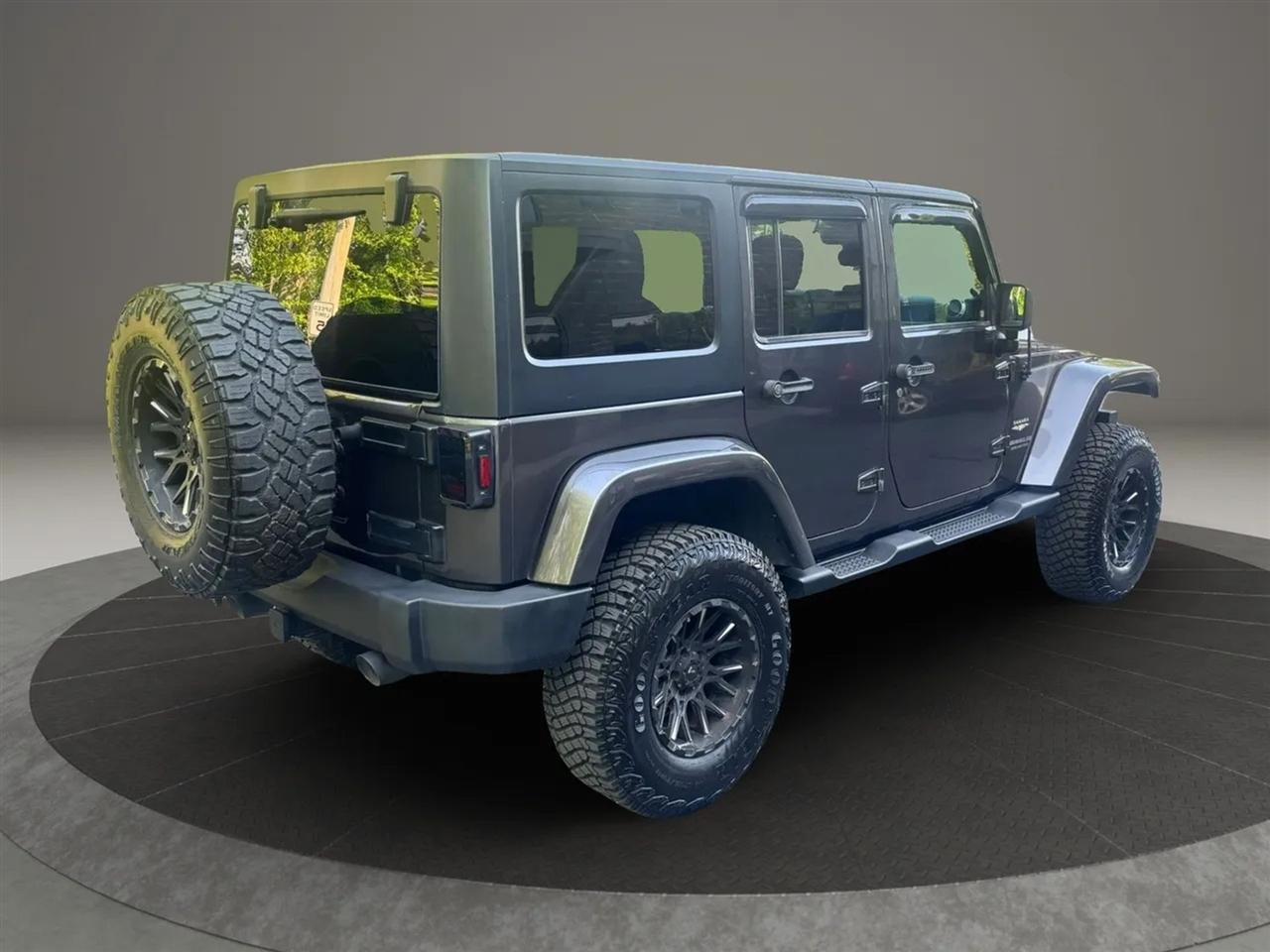 Jeep Wrangler Unlimited Sahara 4WD 2014