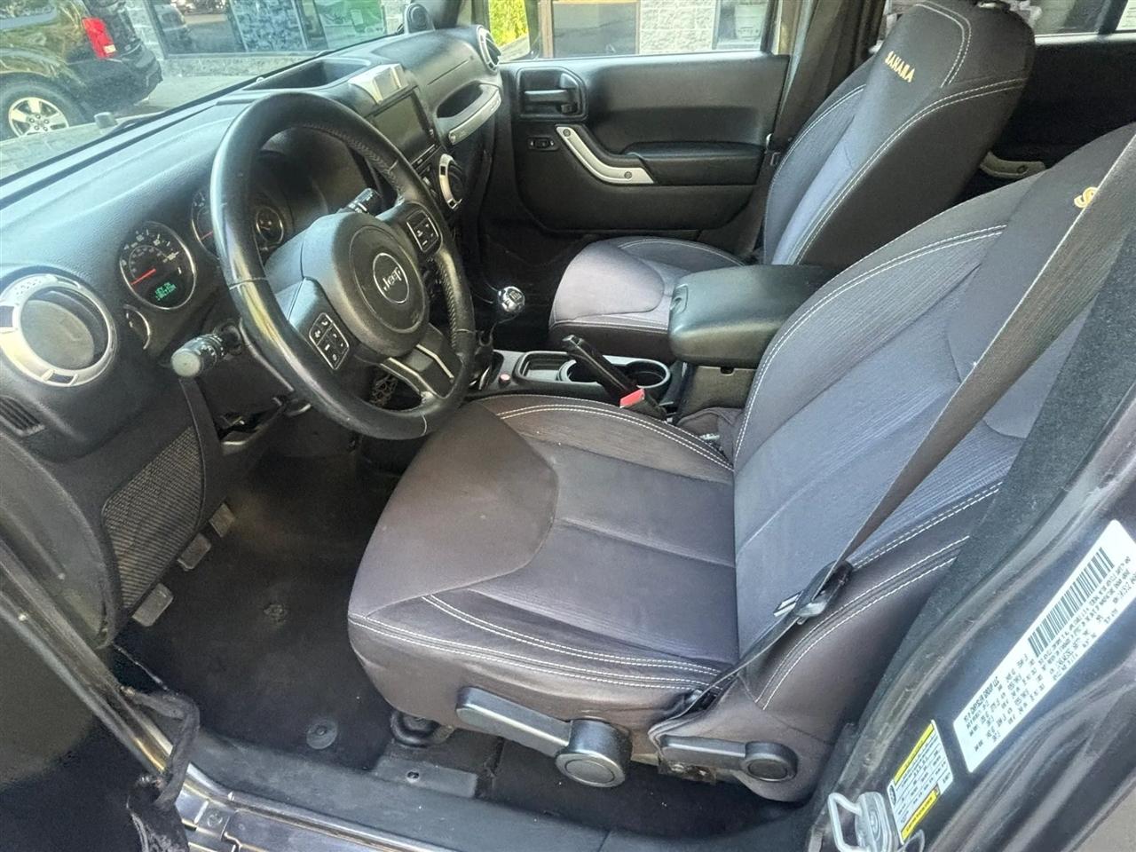 Jeep Wrangler Unlimited Sahara 4WD 2014