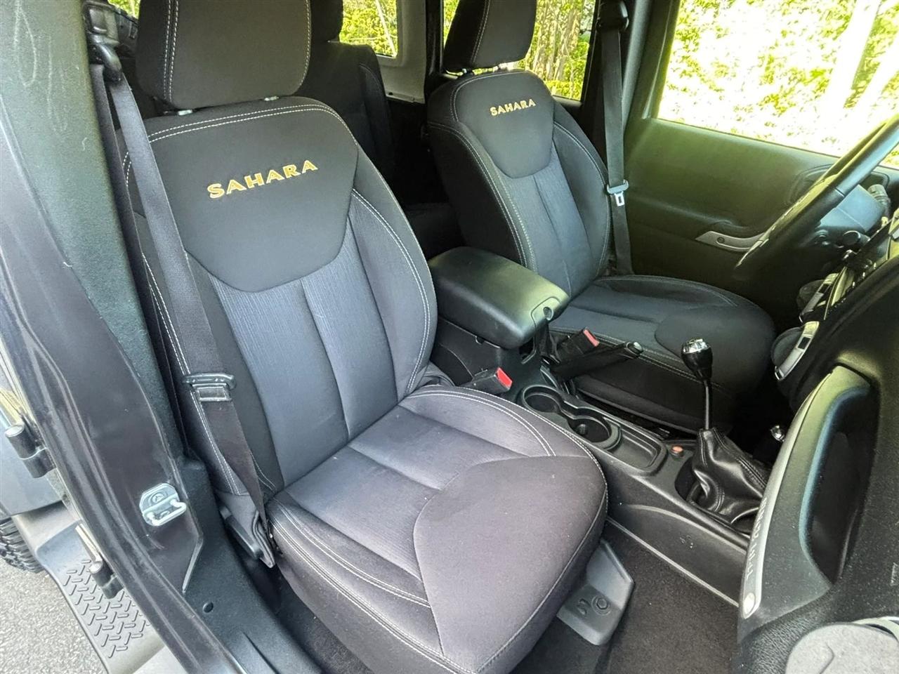 Jeep Wrangler Unlimited Sahara 4WD 2014
