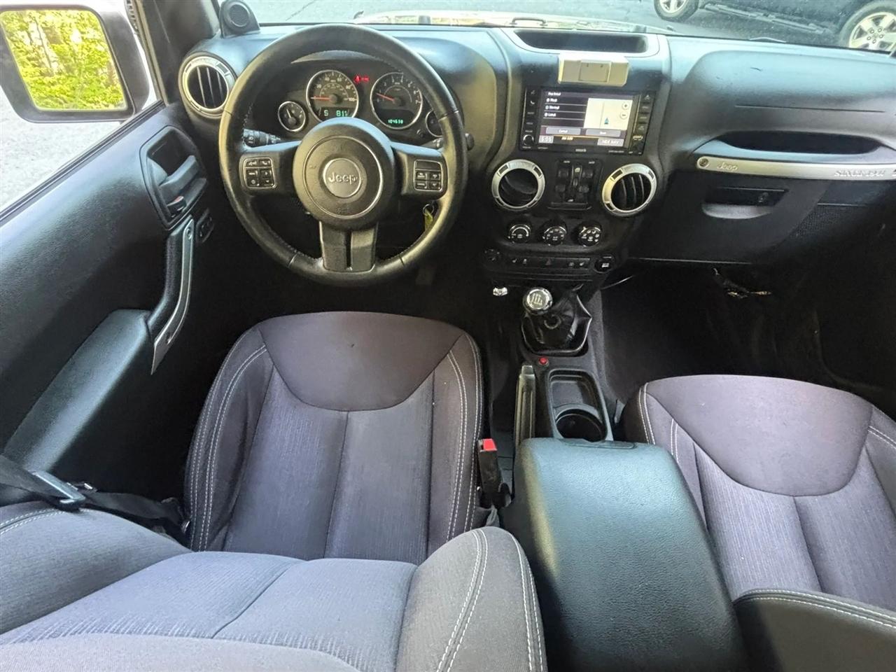 Jeep Wrangler Unlimited Sahara 4WD 2014