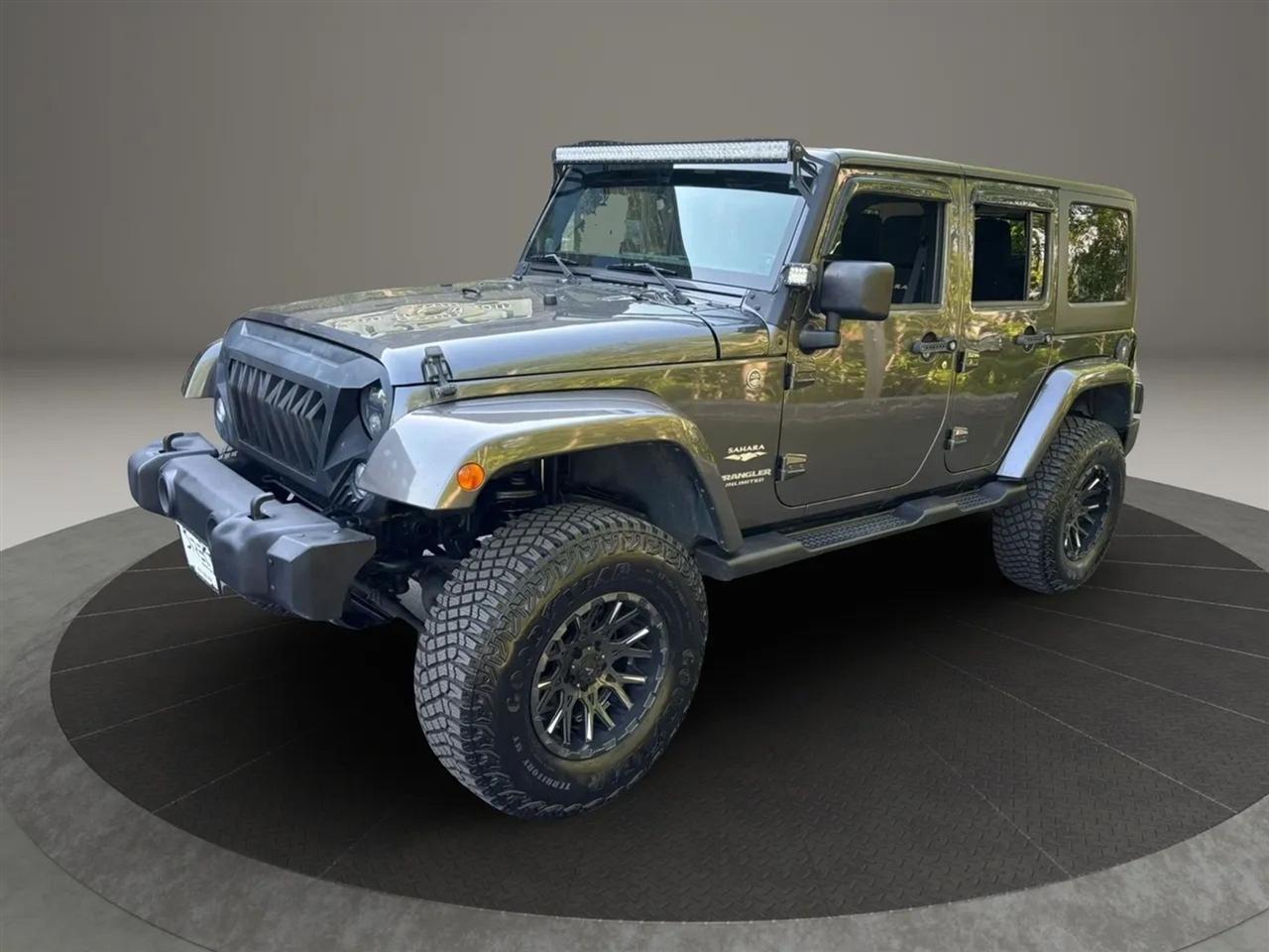Jeep Wrangler Unlimited Sahara 4WD 2014