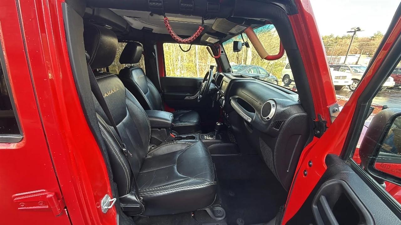 Jeep Wrangler Unlimited Sahara 4WD 2014