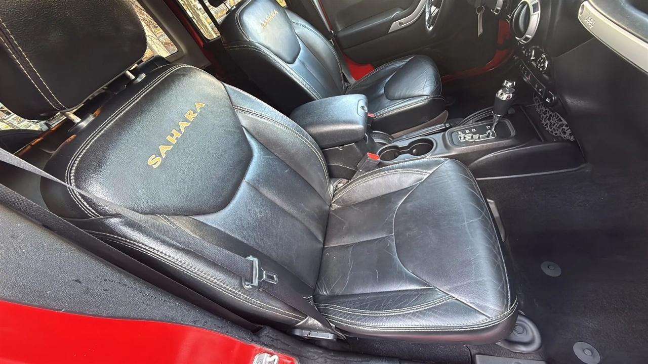 Jeep Wrangler Unlimited Sahara 4WD 2014