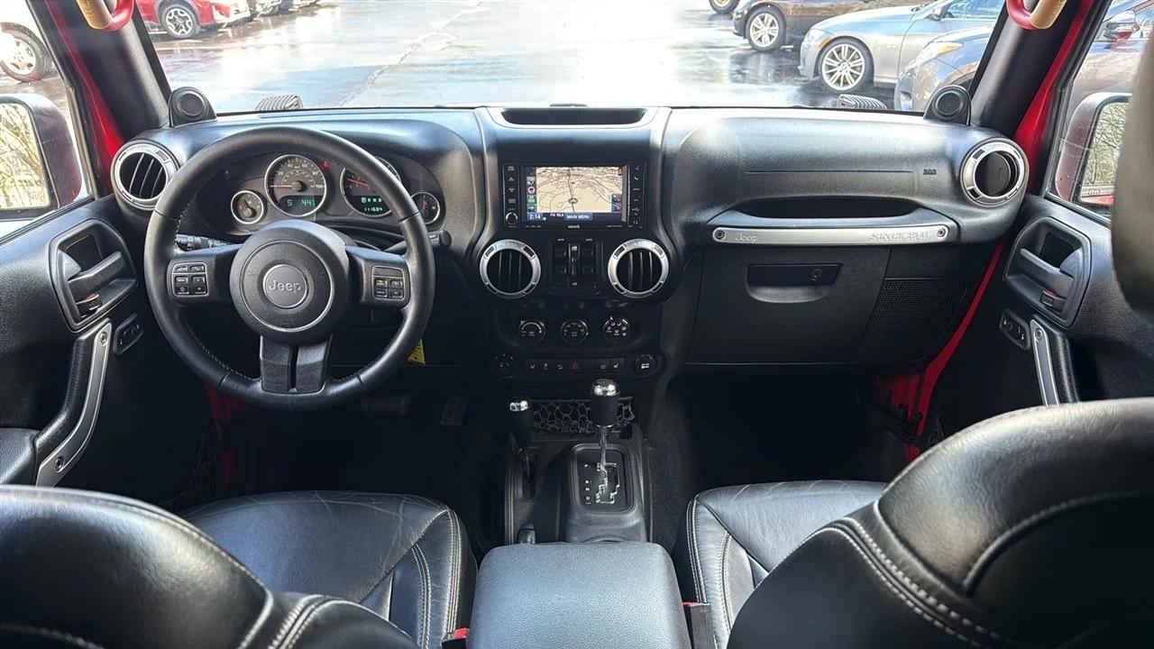 Jeep Wrangler Unlimited Sahara 4WD 2014