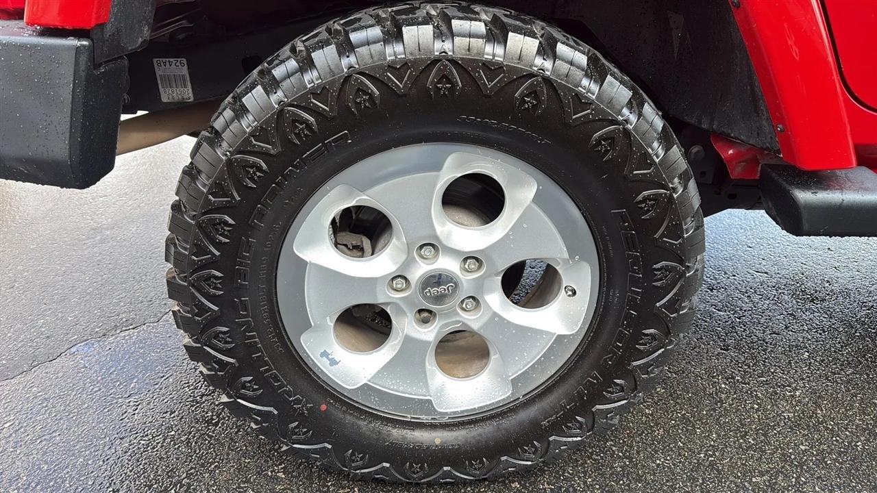 Jeep Wrangler Unlimited Sahara 4WD 2014