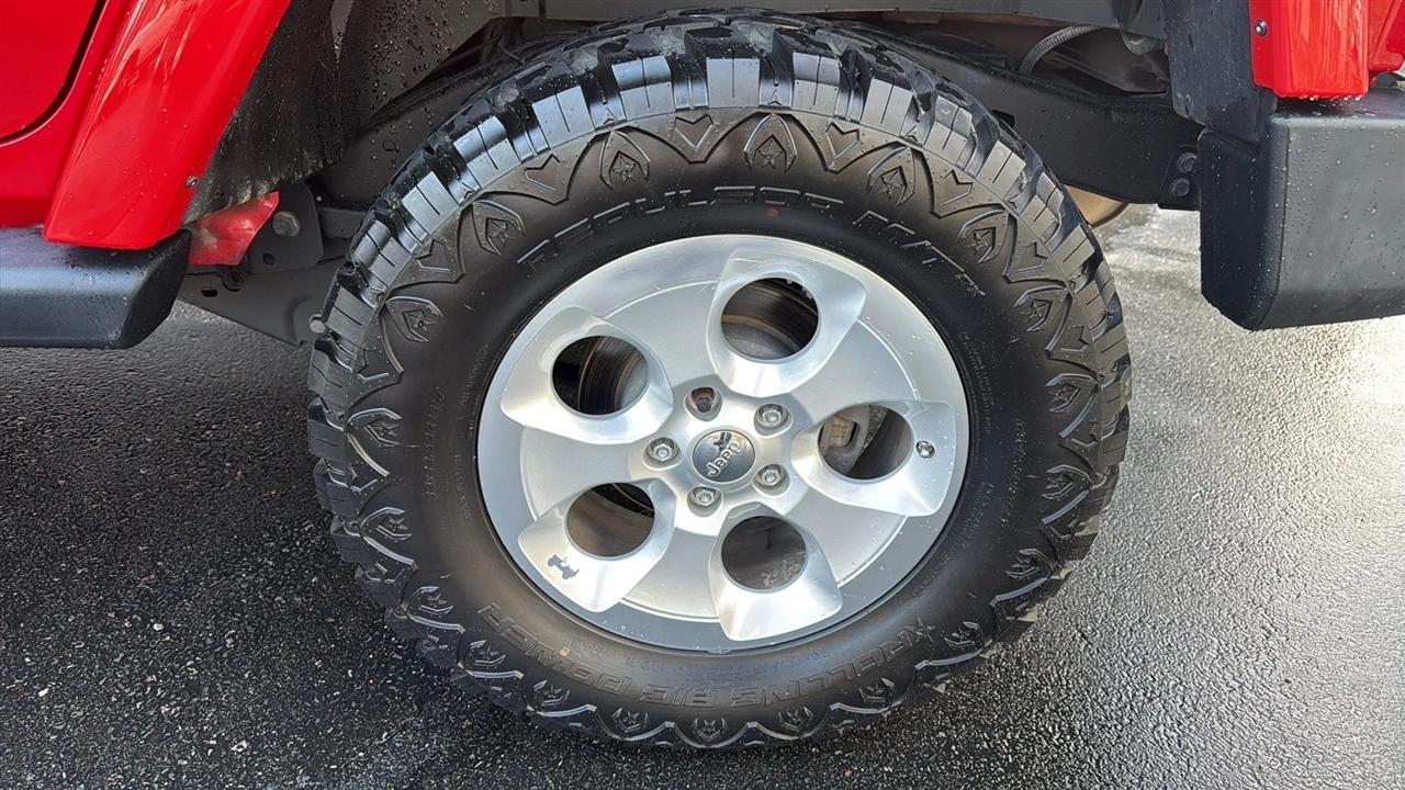 Jeep Wrangler Unlimited Sahara 4WD 2014