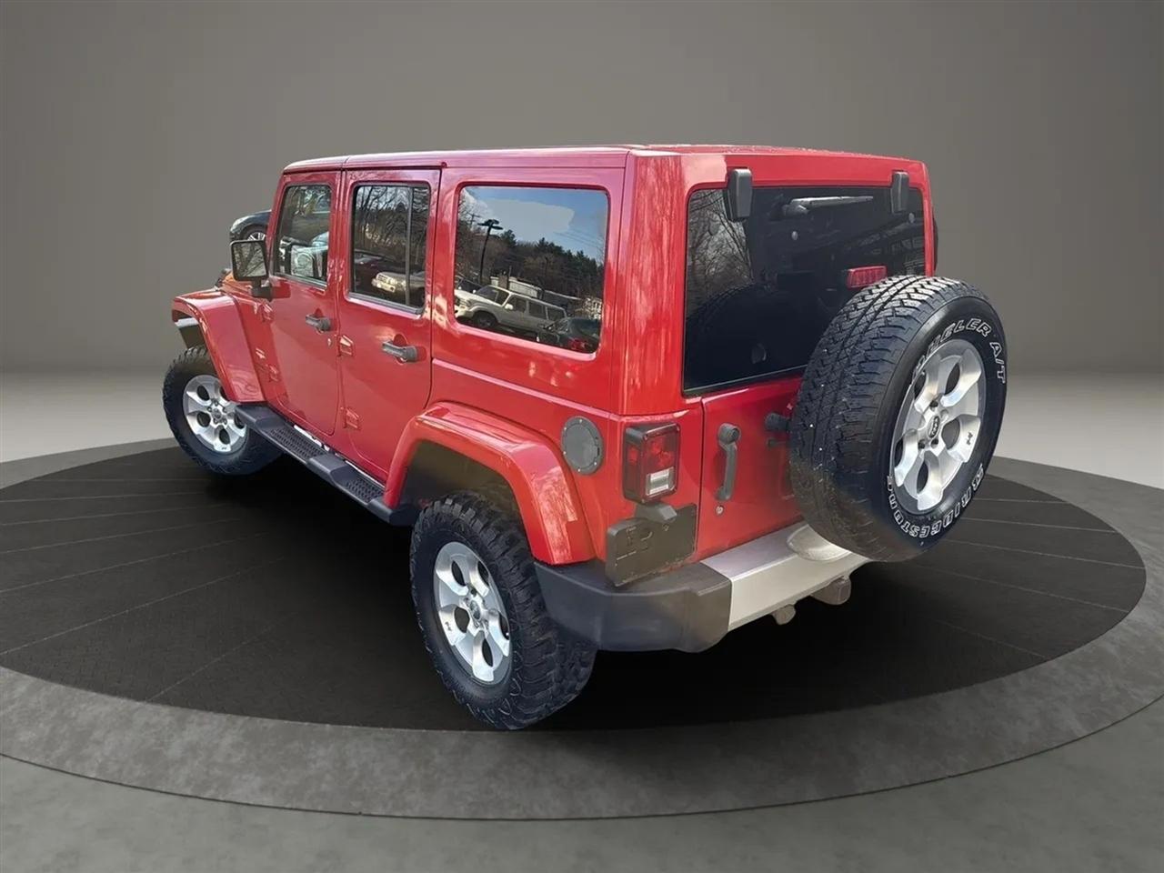 Jeep Wrangler Unlimited Sahara 4WD 2014