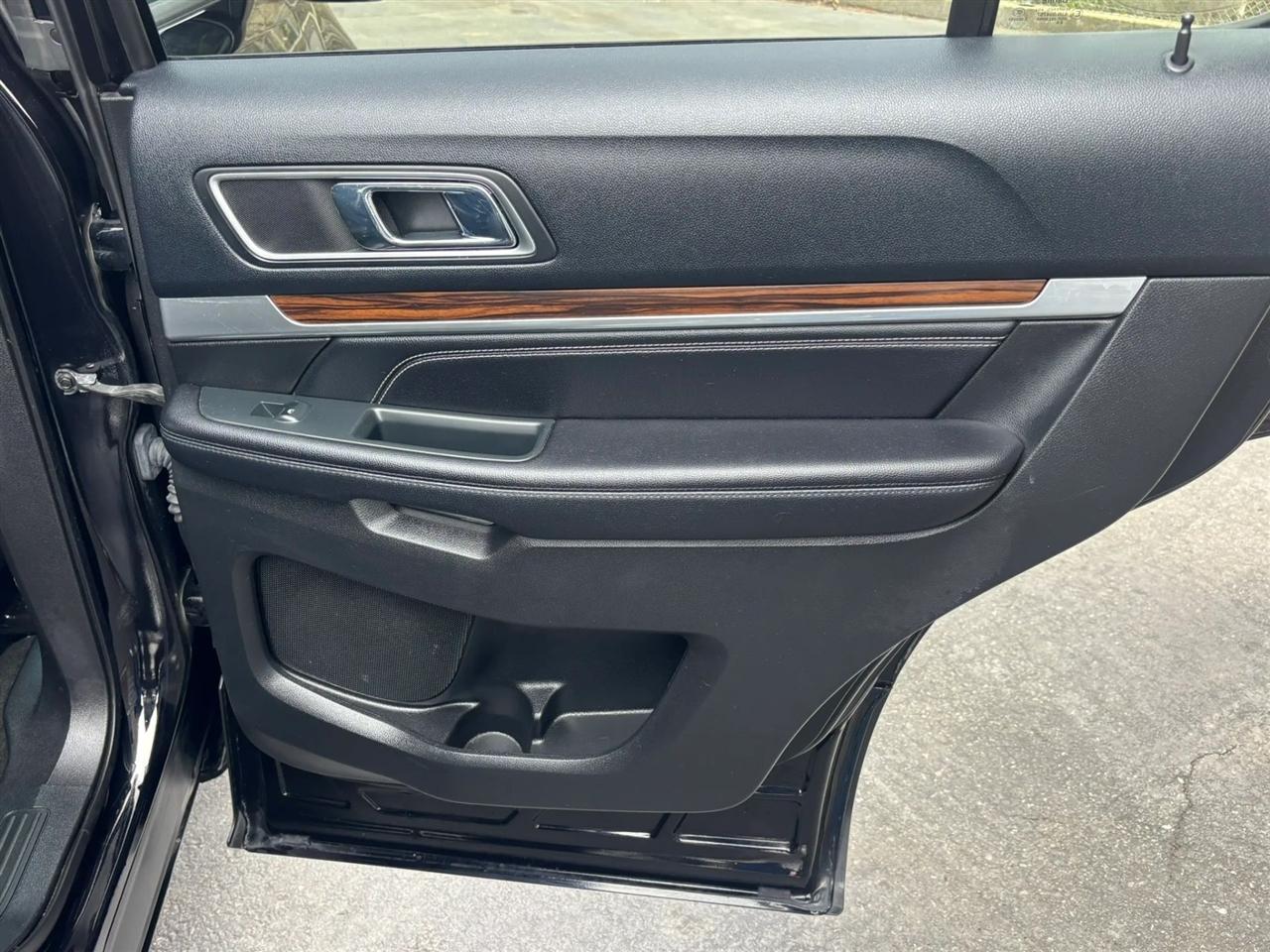 Ford Explorer Limited 4WD 2016