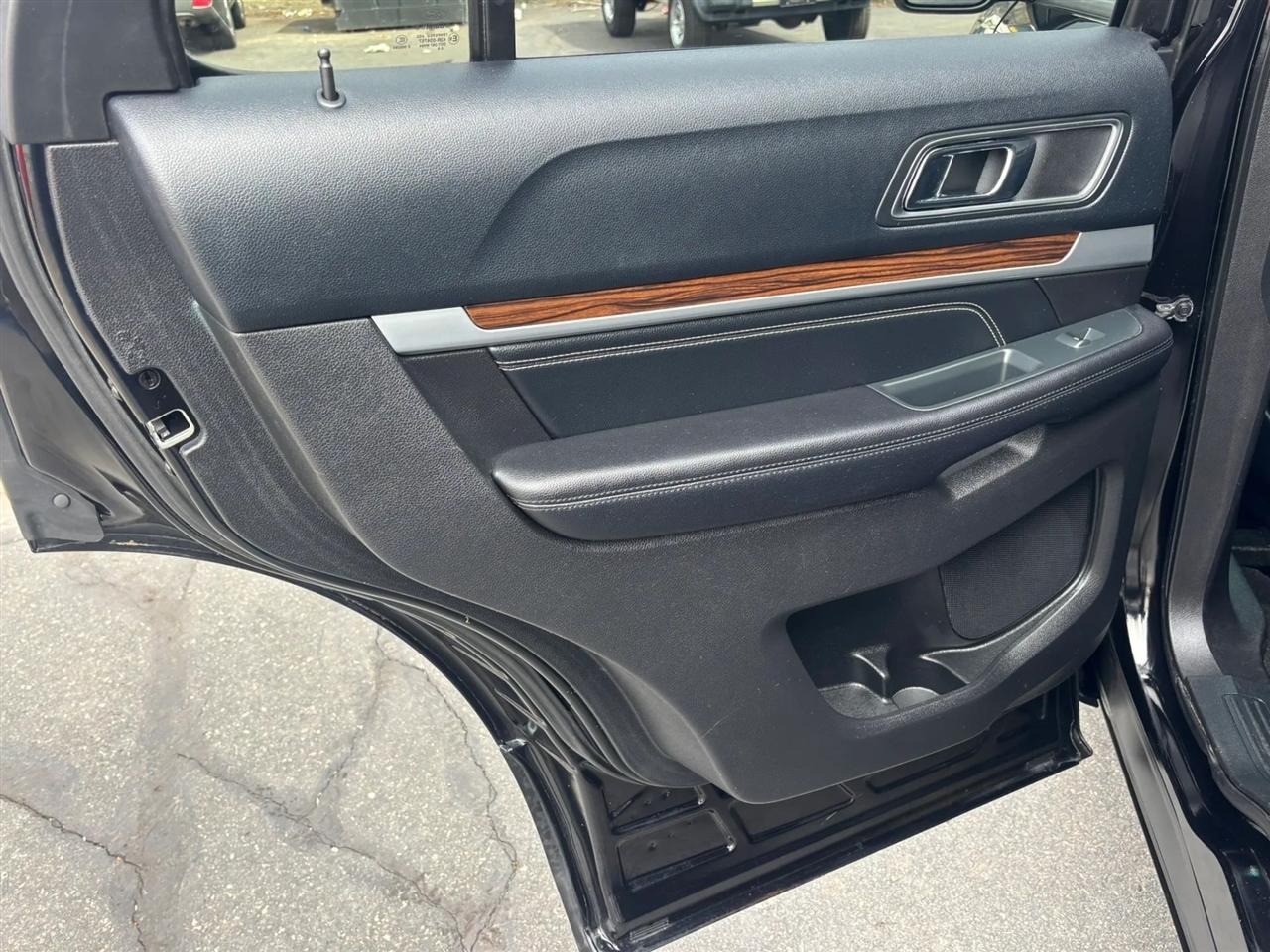 Ford Explorer Limited 4WD 2016