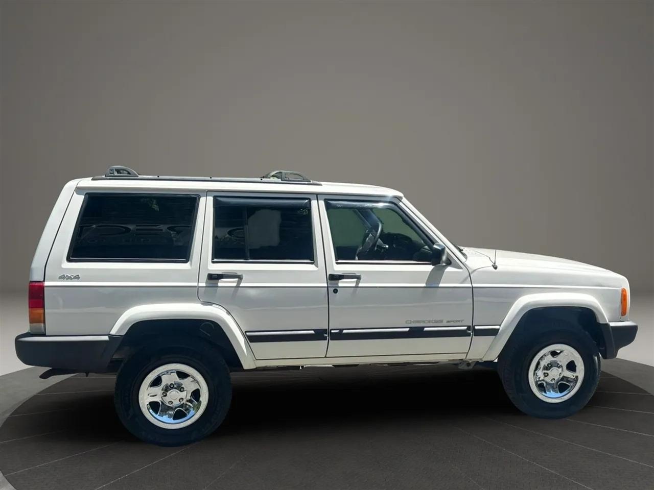 Jeep Cherokee Sport 4-Door 4WD 2000