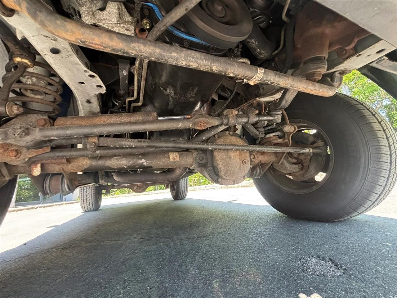 Jeep Cherokee Sport 4-Door 4WD 2000