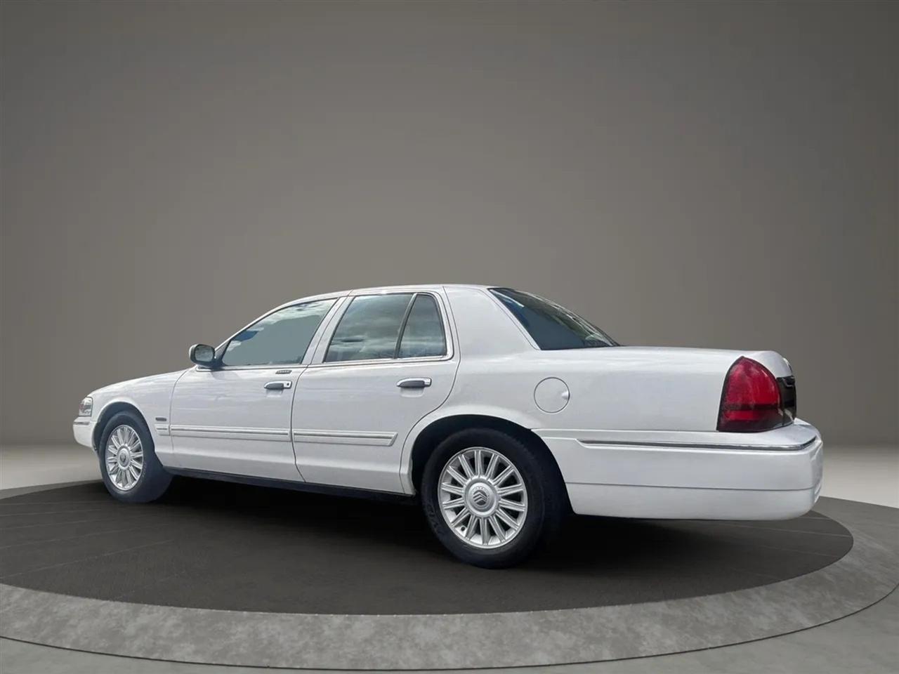 Mercury Grand Marquis LS 2009