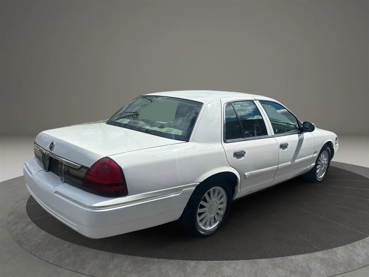 Mercury Grand Marquis LS 2009