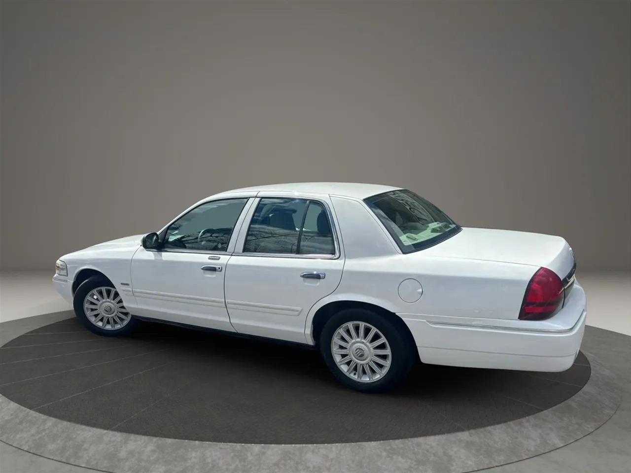 Mercury Grand Marquis LS 2009