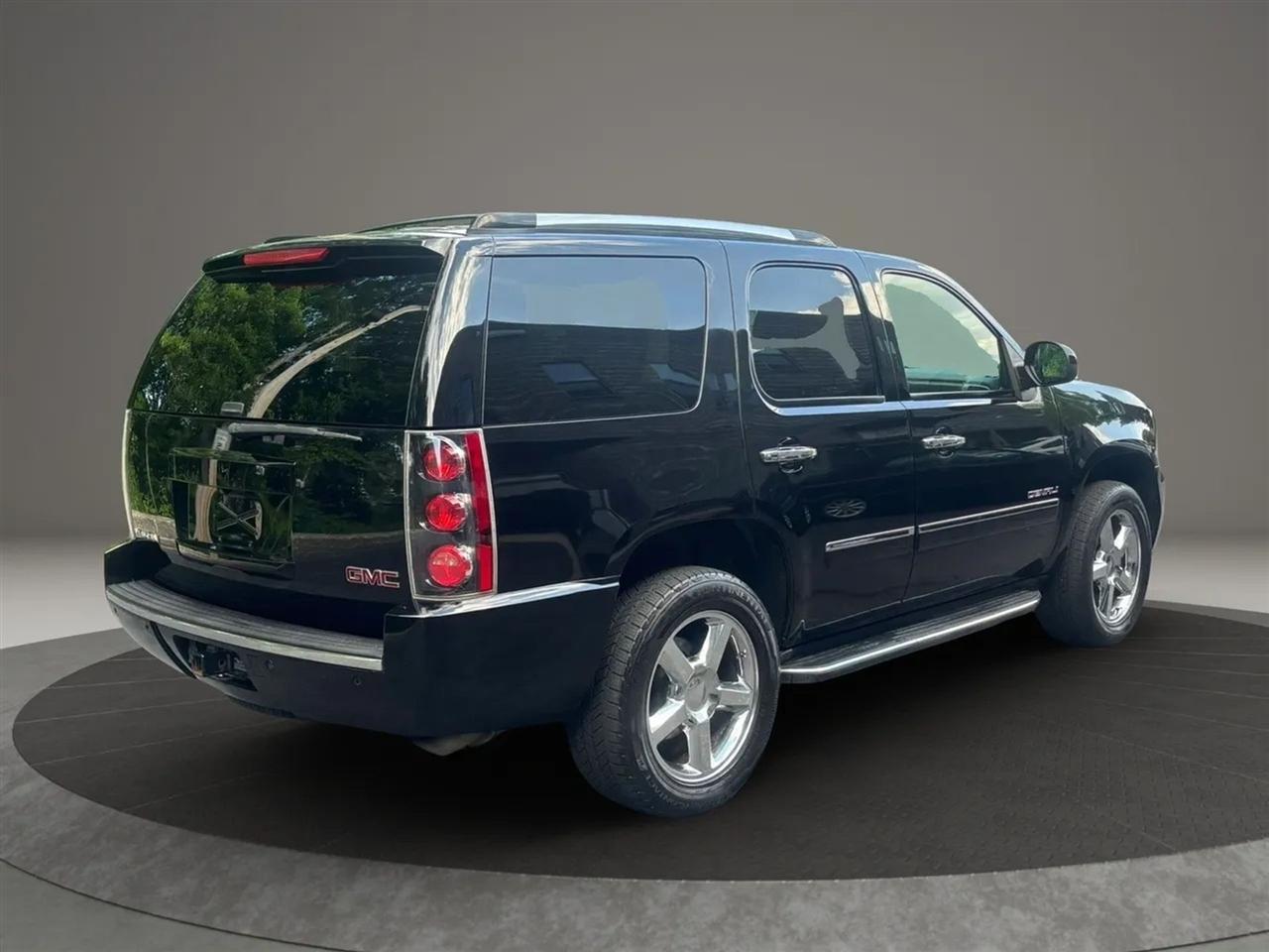 GMC Yukon Denali 4WD 2014
