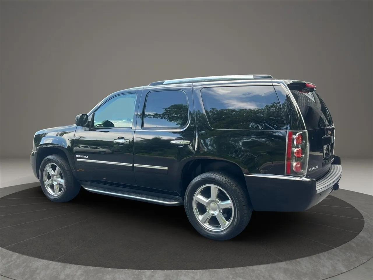 GMC Yukon Denali 4WD 2014
