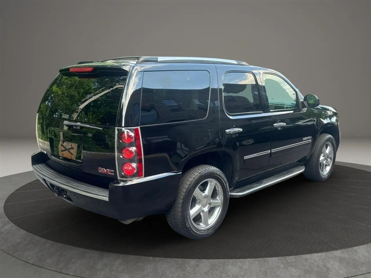 GMC Yukon Denali 4WD 2014