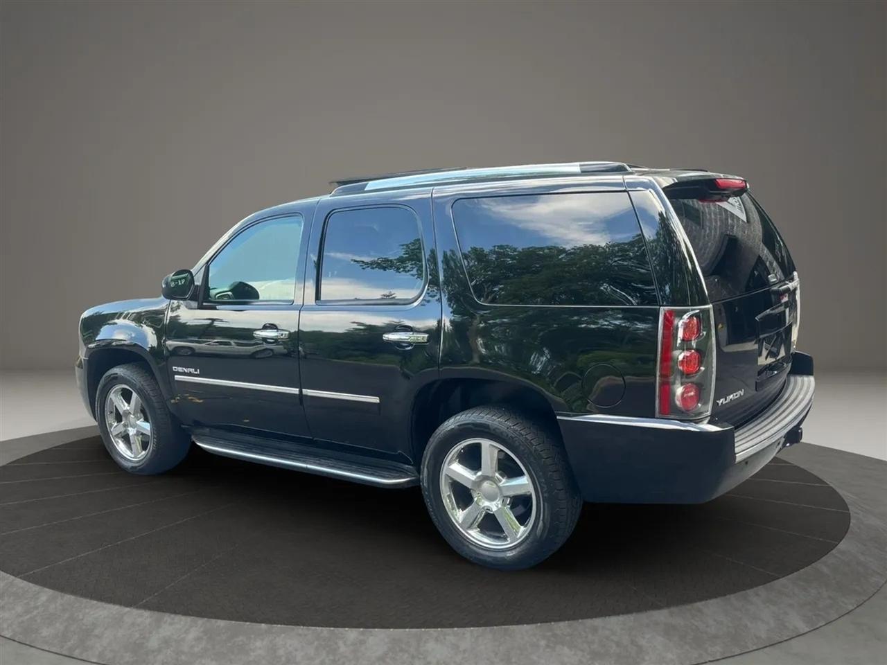 GMC Yukon Denali 4WD 2014
