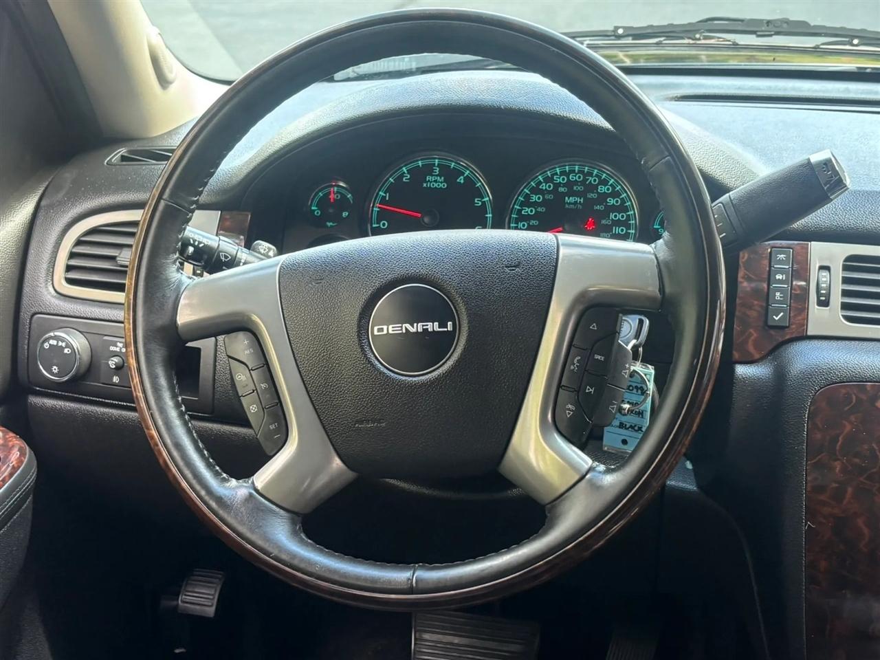 GMC Yukon Denali 4WD 2014