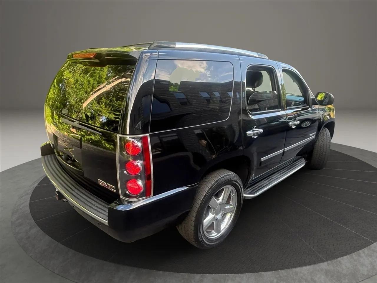 GMC Yukon Denali 4WD 2014