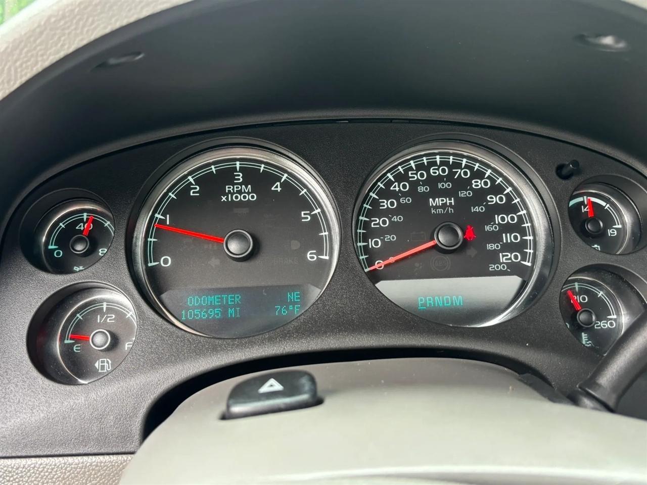 GMC Yukon XL SLT 1/2 Ton 4WD 2013