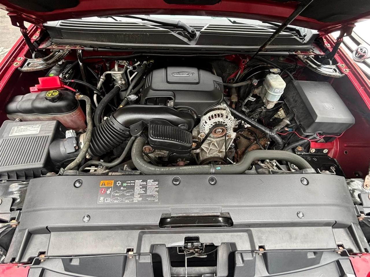 GMC Yukon XL SLT 1/2 Ton 4WD 2013