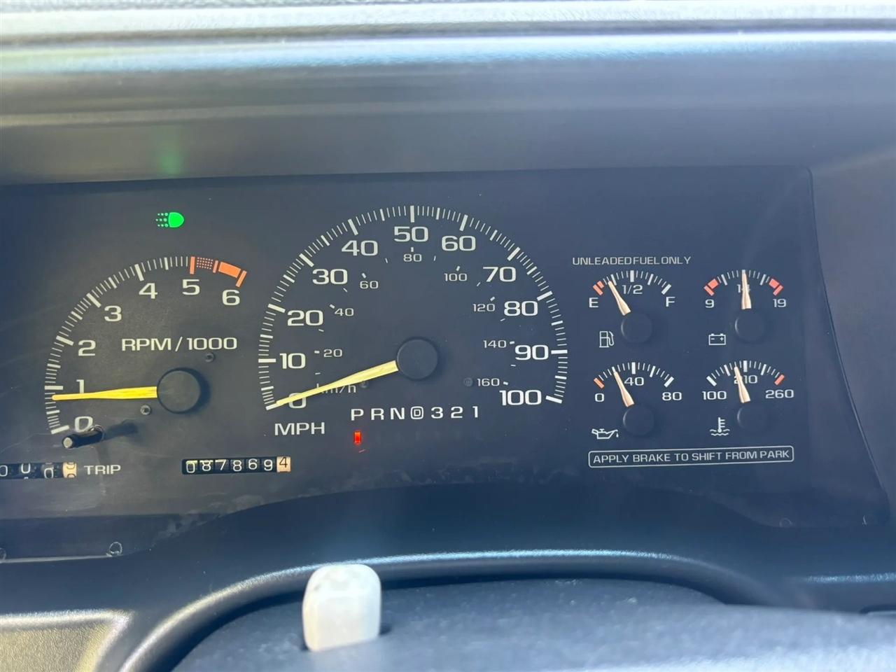 Chevrolet Suburban C1500 2WD 1999