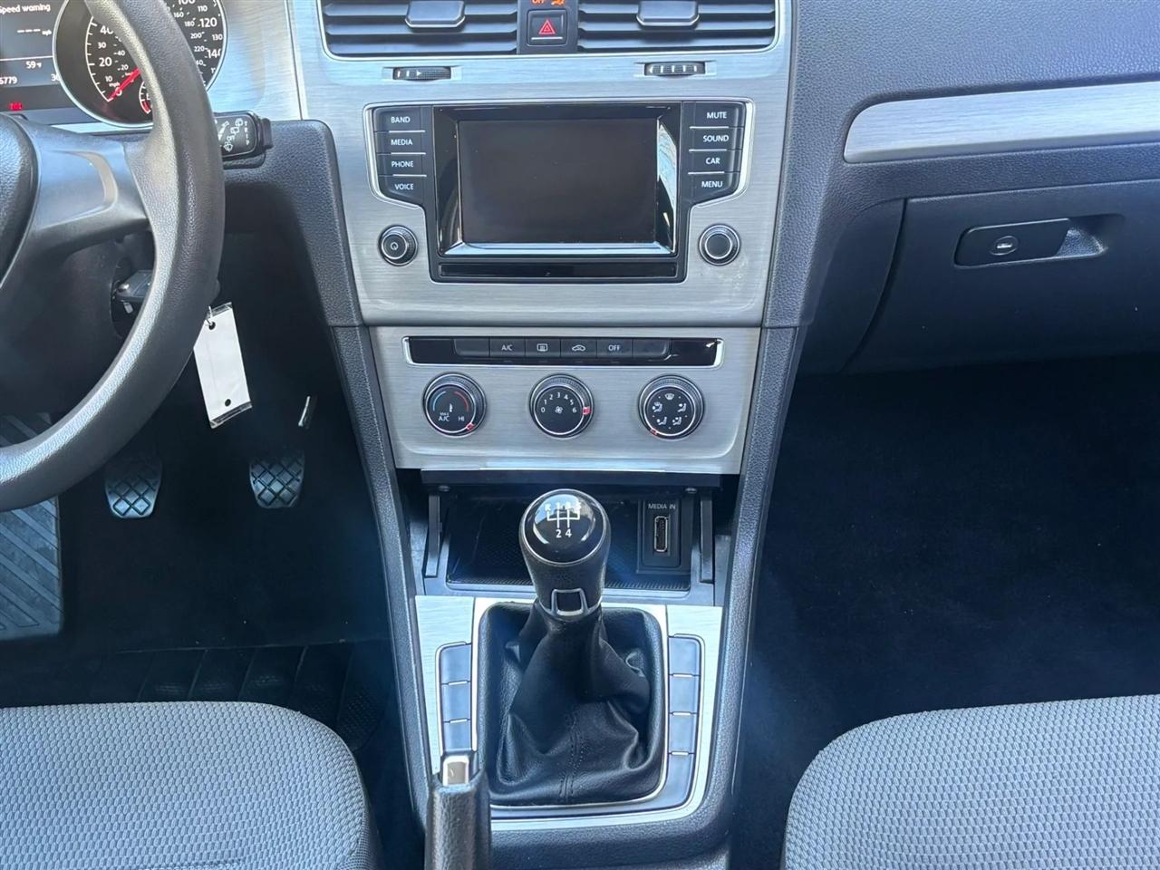 Volkswagen Golf TSI S 5M 2015