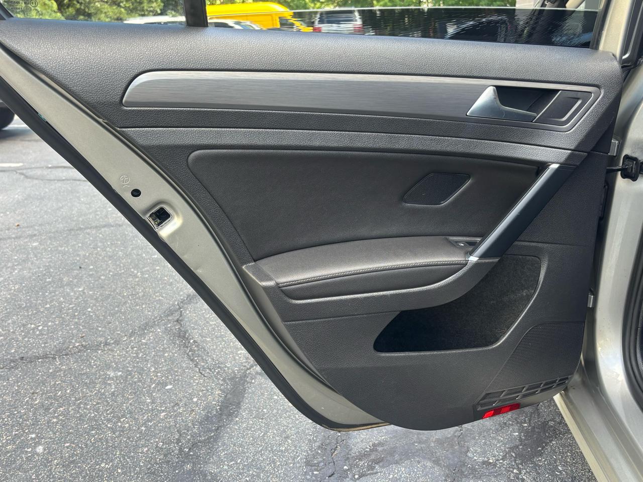 Volkswagen Golf TSI S 5M 2018
