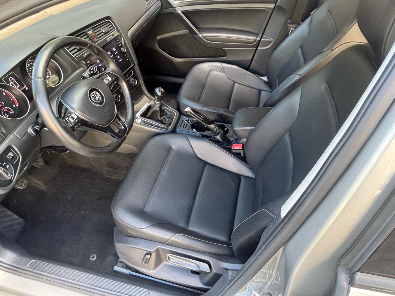 Volkswagen Golf TSI S 5M 2018