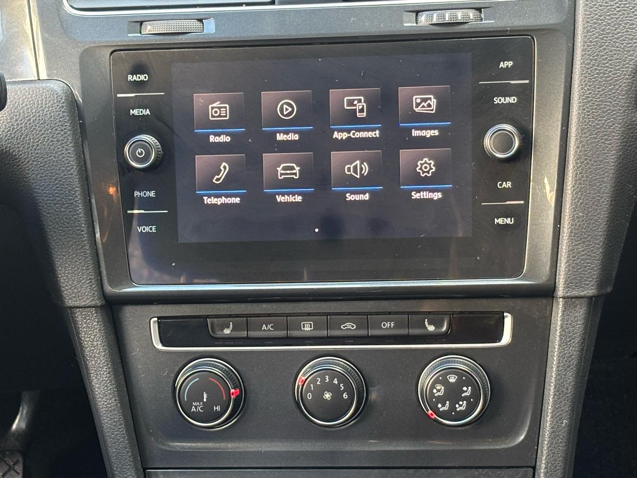Volkswagen Golf TSI S 5M 2018