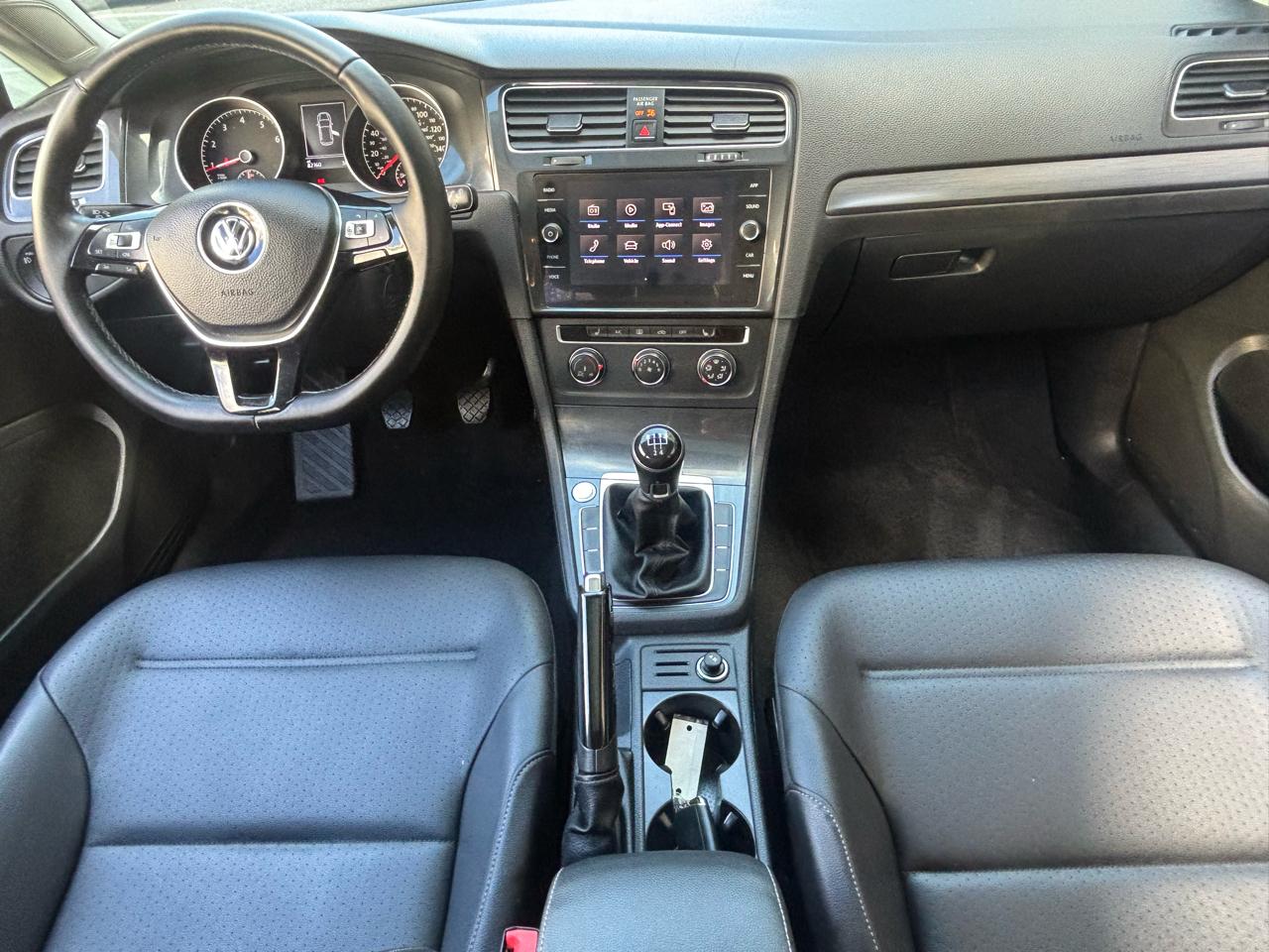 Volkswagen Golf TSI S 5M 2018